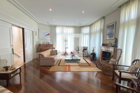 Sala de casa de condomínio à venda com 4 quartos, 462m² em Alphaville, Santana de Parnaíba