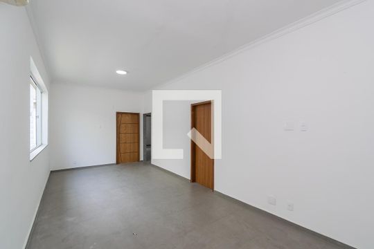 Sala de casa à venda com 2 quartos, 160m² em Braz de Pina, Rio de Janeiro