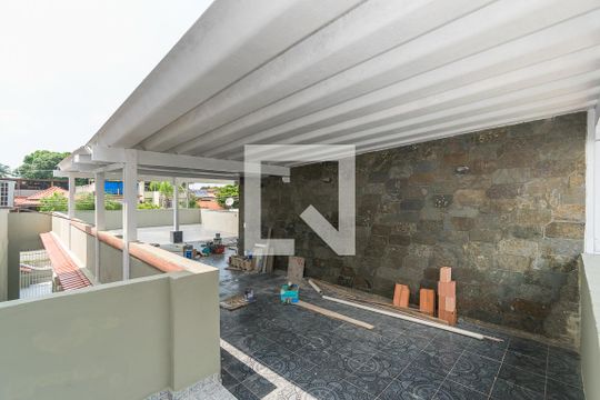 Área comum de casa à venda com 2 quartos, 160m² em Braz de Pina, Rio de Janeiro
