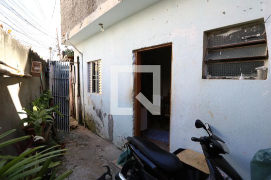 Quintal de casa à venda com 2 quartos, 100m² em Cangaiba, São Paulo