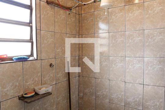 Banheiro de casa à venda com 2 quartos, 100m² em Cangaiba, São Paulo