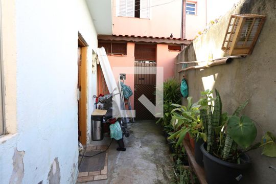 Quintal de casa à venda com 2 quartos, 100m² em Cangaiba, São Paulo