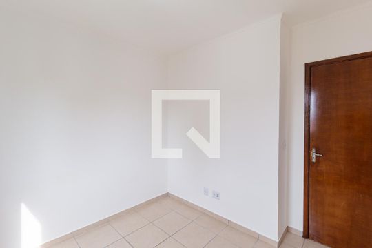 Quarto 2 de apartamento para alugar com 2 quartos, 55m² em Novo Osasco, Osasco