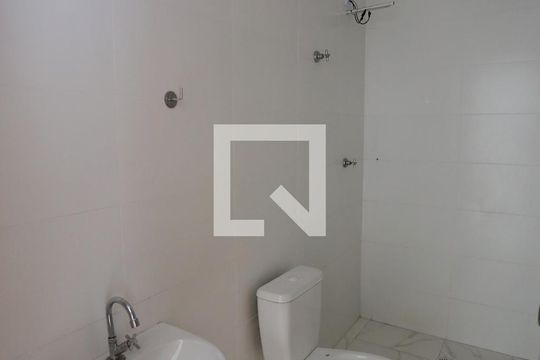 Banheiro de apartamento para alugar com 1 quarto, 38m² em Ponte Rasa, São Paulo