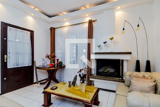 Sala de casa para alugar com 3 quartos, 255m² em Vila Augusta, Guarulhos