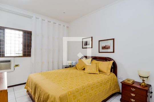 Suíte 1 de casa para alugar com 3 quartos, 255m² em Vila Augusta, Guarulhos