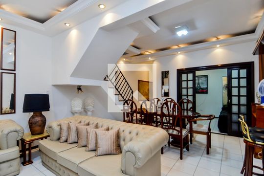 Sala de casa para alugar com 3 quartos, 255m² em Vila Augusta, Guarulhos