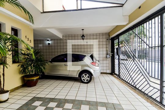 Garagem de casa para alugar com 3 quartos, 255m² em Vila Augusta, Guarulhos