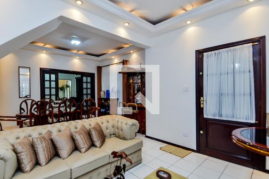 Sala de casa para alugar com 3 quartos, 255m² em Vila Augusta, Guarulhos
