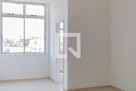 Apartamento para alugar com 2 quartos, 80m² em Pilares, Rio de Janeiro