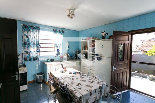 Cozinha de casa à venda com 2 quartos, 250m² em Jardim Monte Kemel, São Paulo