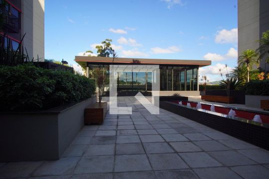 Área comum de apartamento à venda com 2 quartos, 70m² em Petrópolis, Porto Alegre