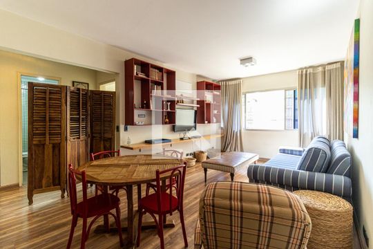 Sala de apartamento para alugar com 1 quarto, 47m² em Vila Buarque, São Paulo