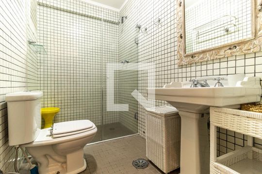 Banheiro de apartamento para alugar com 1 quarto, 47m² em Vila Buarque, São Paulo