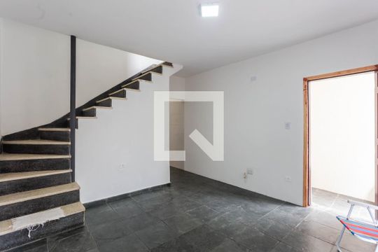 Casa para alugar com 2 quartos, 80m² em Vila Moraes, São Paulo