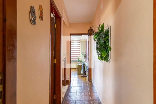 Corredor de casa à venda com 2 quartos, 186m² em Jardim Progresso, Santo André