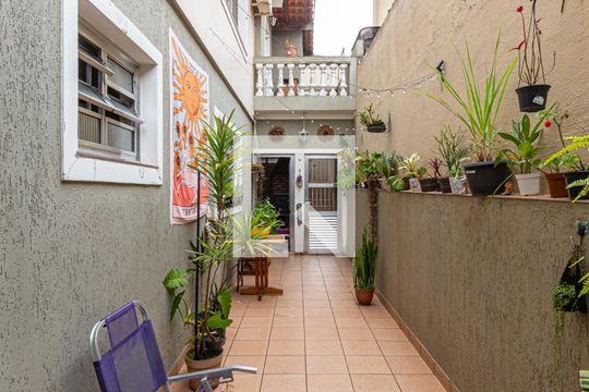 Quintal Lateral de casa à venda com 2 quartos, 186m² em Jardim Progresso, Santo André