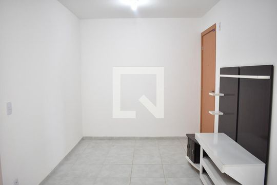 Sala de apartamento para alugar com 2 quartos, 45m² em Campo Grande, Rio de Janeiro