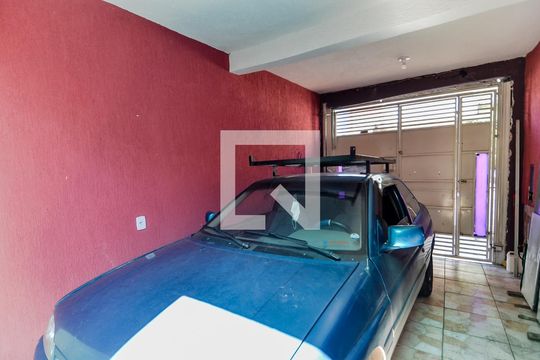 Garagem de casa à venda com 2 quartos, 200m² em Jardim Ansalca, Guarulhos