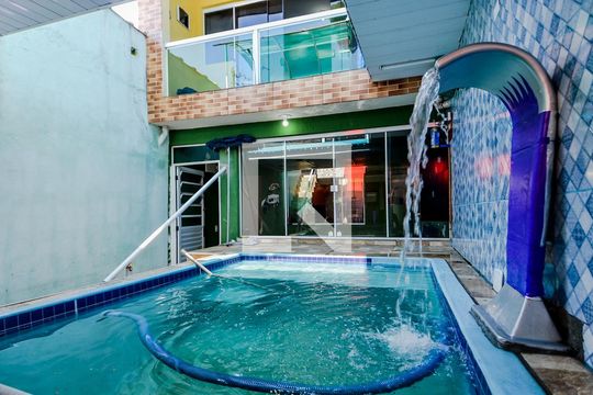 Piscina de casa à venda com 2 quartos, 200m² em Jardim Ansalca, Guarulhos