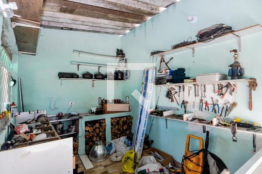 Quarto de Serviço de casa à venda com 2 quartos, 200m² em Jardim Ansalca, Guarulhos