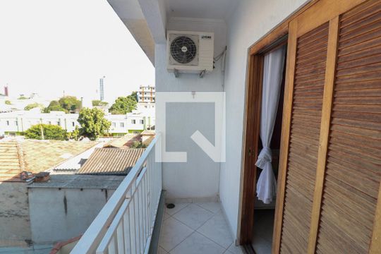 Sacada de casa à venda com 3 quartos, 125m² em Penha de França, São Paulo