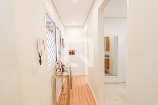 Corredor de casa à venda com 3 quartos, 201m² em Chora Menino, São Paulo