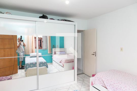 Quarto 1 de casa à venda com 3 quartos, 70m² em Taboão, Diadema