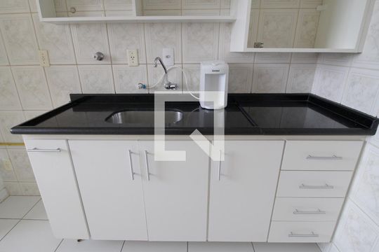Cozinha de apartamento para alugar com 2 quartos, 71m² em Jardim Europa, Sorocaba