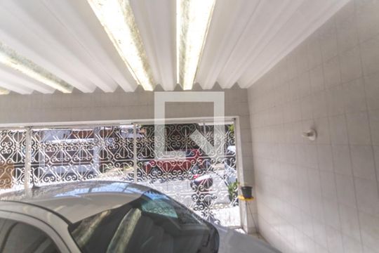 Vista quarto 1 de casa à venda com 2 quartos, 185m² em Rudge Ramos, São Bernardo do Campo