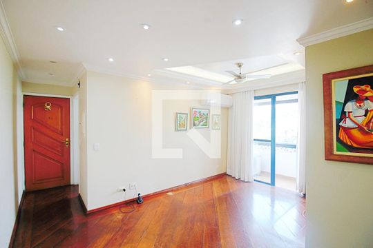 Apartamento à venda com 3 quartos, 63m² em Vila Progredior, São Paulo