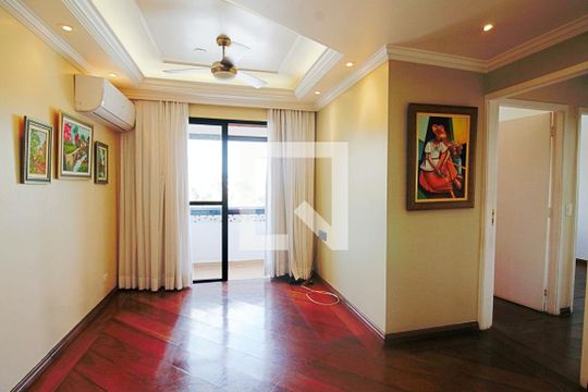 Sala de apartamento à venda com 3 quartos, 63m² em Vila Progredior, São Paulo