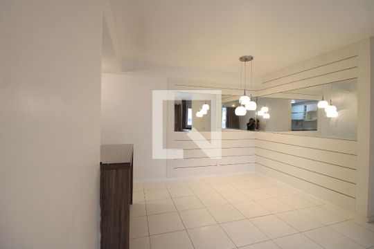 Sala de apartamento à venda com 2 quartos, 75m² em Camorim, Rio de Janeiro