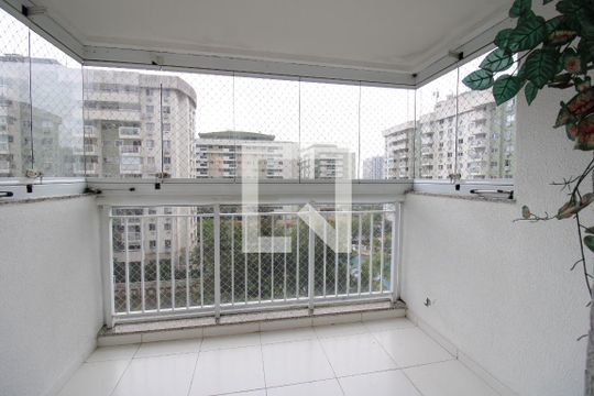 Varanda de apartamento à venda com 2 quartos, 75m² em Camorim, Rio de Janeiro