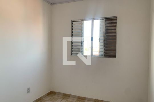 Quarto 2 de apartamento para alugar com 2 quartos, 55m² em Parque Santa Rosa, Suzano