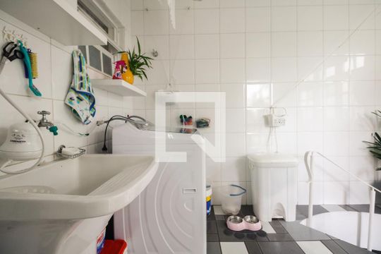 Área de Serviço  de casa à venda com 5 quartos, 580m² em Vila Granada, São Paulo
