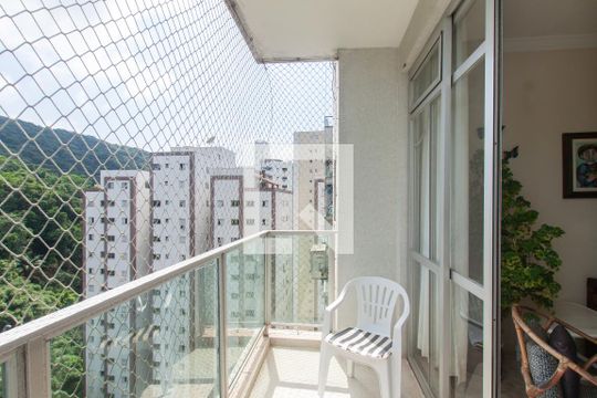 Varanda de apartamento para alugar com 3 quartos, 91m² em Barra Funda, Guarujá