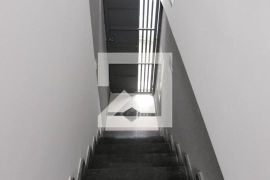 Entrada de apartamento para alugar com 2 quartos, 40m² em Vila Paranagua, São Paulo