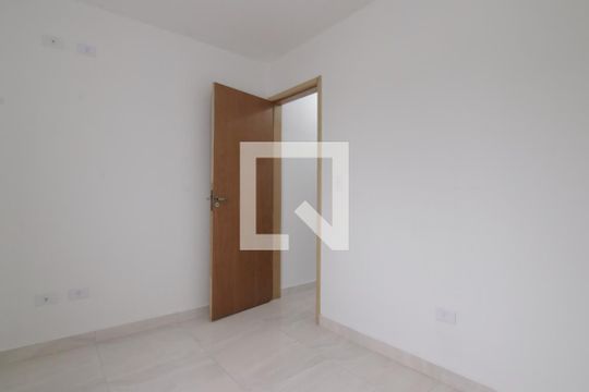 Quarto 2 de apartamento para alugar com 2 quartos, 40m² em Vila Paranagua, São Paulo