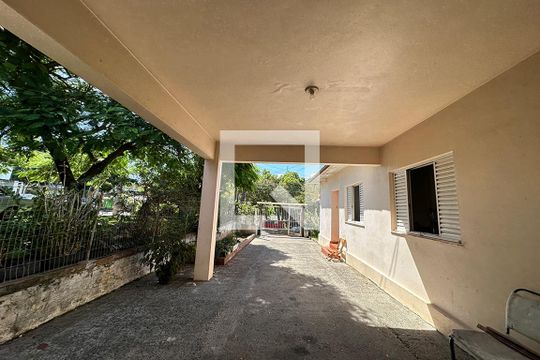 Garagem de casa à venda com 2 quartos, 140m² em Rondônia, Novo Hamburgo