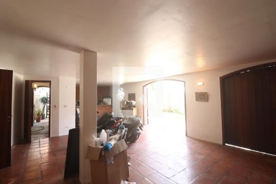Garagem de casa à venda com 4 quartos, 460m² em Jardim Franca, São Paulo