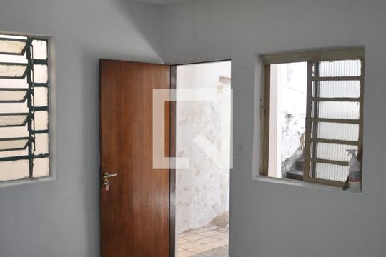 Sala/Cozinha de casa para alugar com 1 quarto, 35m² em Vila Ramos, São Paulo