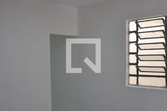 Sala/Cozinha de casa para alugar com 1 quarto, 35m² em Vila Ramos, São Paulo