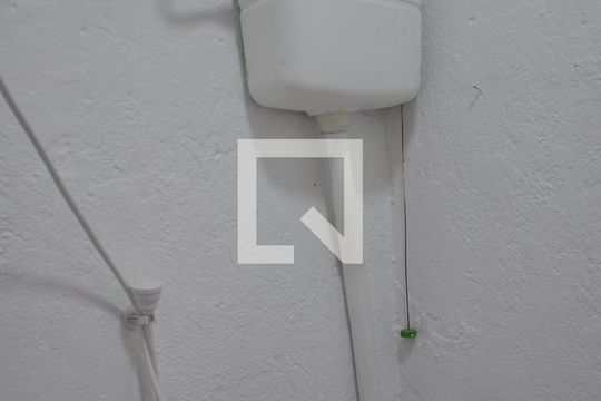 Banheiro de casa para alugar com 1 quarto, 35m² em Vila Ramos, São Paulo