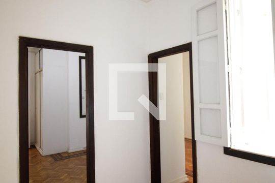 Corredor de apartamento para alugar com 3 quartos, 104m² em Flamengo, Rio de Janeiro