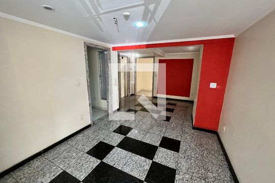 Hall de entrada de apartamento à venda com 2 quartos, 64m² em Méier, Rio de Janeiro