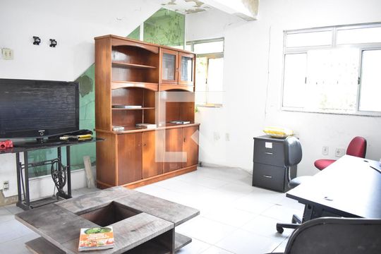 Casa à venda com 2 quartos, 100m² em Campo Grande, Rio de Janeiro