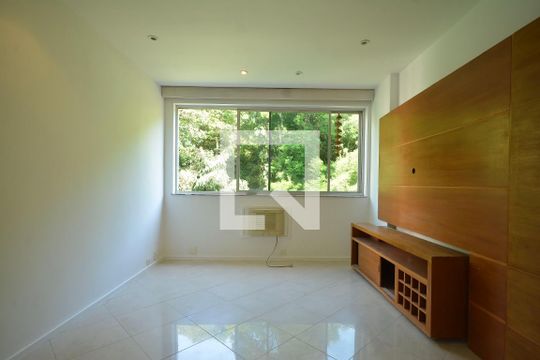 Sala de apartamento para alugar com 2 quartos, 80m² em Botafogo, Rio de Janeiro