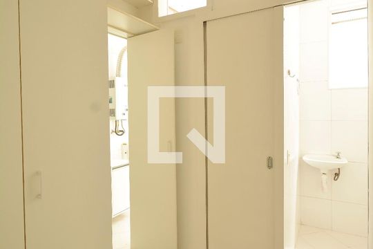 Quarto de Serviço de apartamento para alugar com 2 quartos, 80m² em Botafogo, Rio de Janeiro