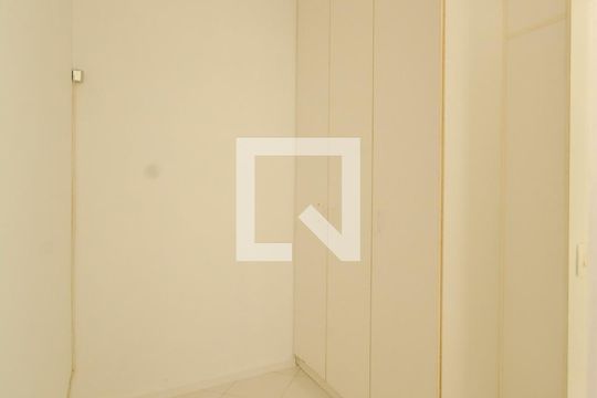 Quarto de Serviço de apartamento para alugar com 2 quartos, 80m² em Botafogo, Rio de Janeiro